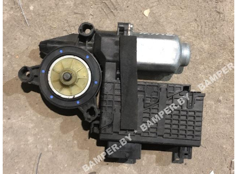 Моторчик стеклоподъемника передний левый к Citroen C4, 2006г.