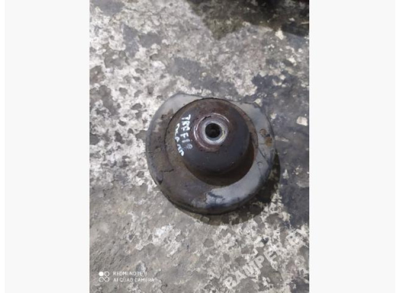 Опора амортизатора верхняя (чашка) к Renault Trafic, 2005г.