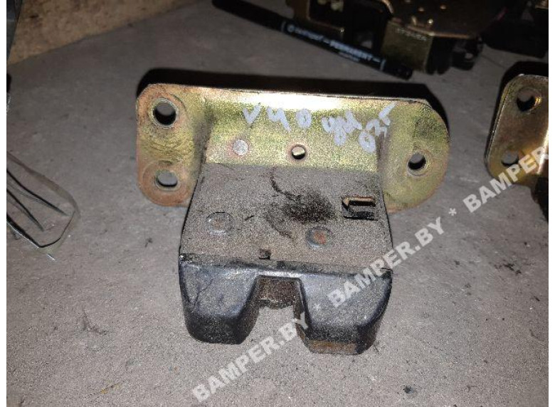 Замок багажника к Volvo V40