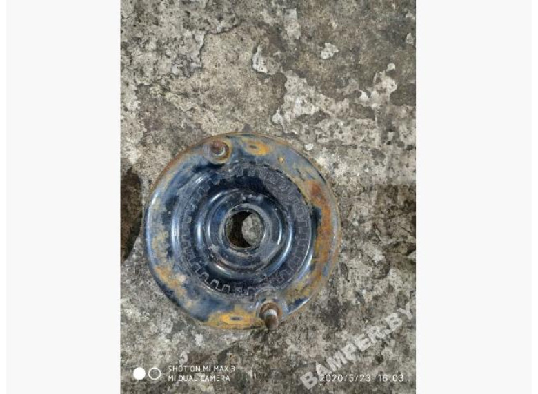 Опора амортизатора верхняя (чашка) к Volkswagen Passat, 1998г.