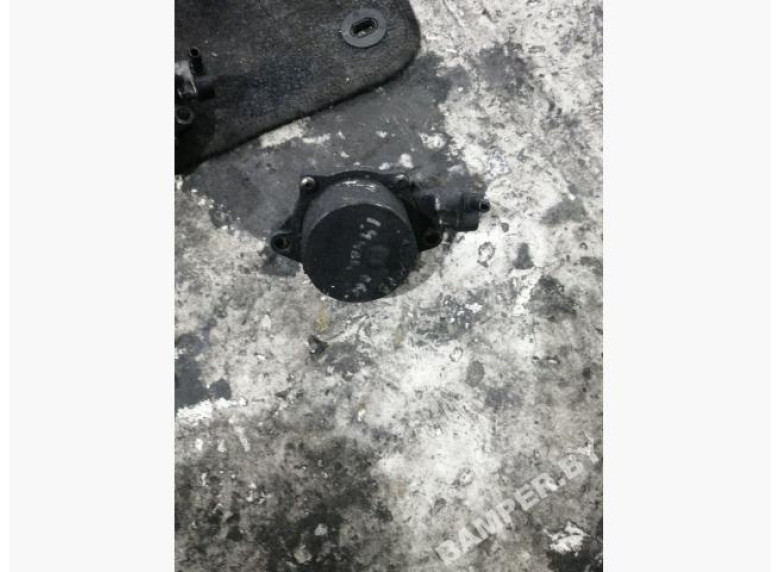 Насос вакуумный к Peugeot 307, 2005г.