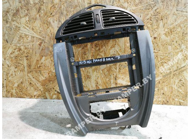 Рамка под магнитолу к Citroen C5, 2006г.