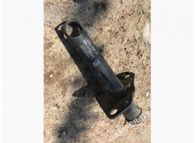 Кронштейн крепления бампера переднего к Audi A4