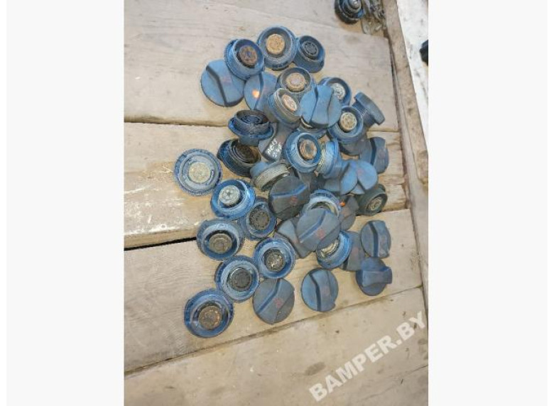 Пробка расширительного бачка к Audi TT, 2003г.