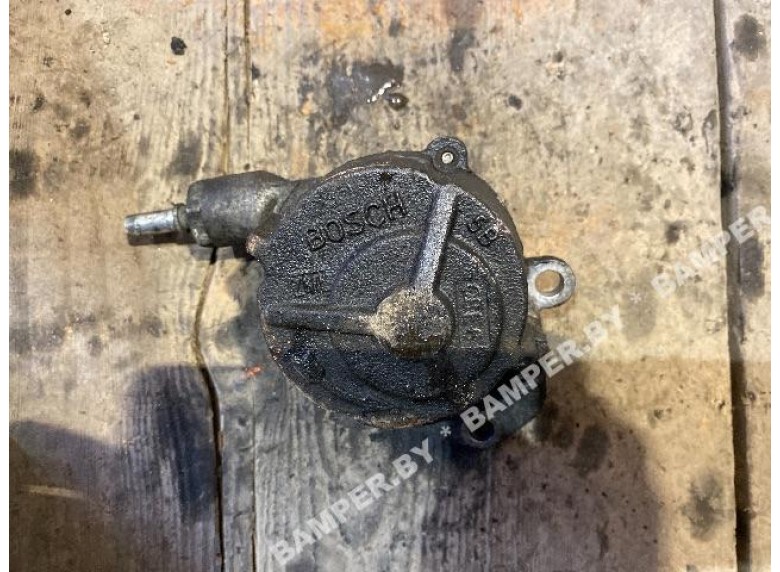 Насос вакуумный к Peugeot 407