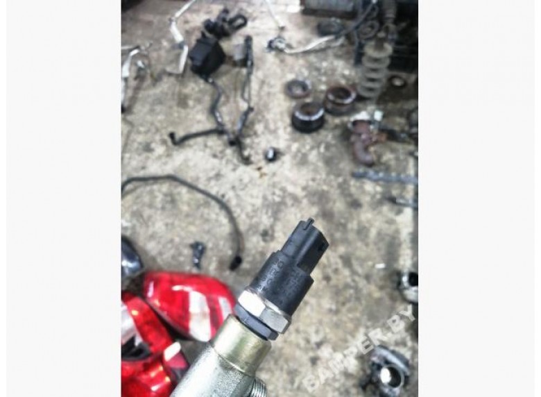 Датчик давления топлива к Land-Rover Range Rover