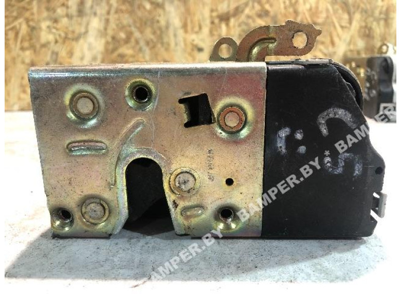 Замок двери передней левой к Citroen C5, 2005г.