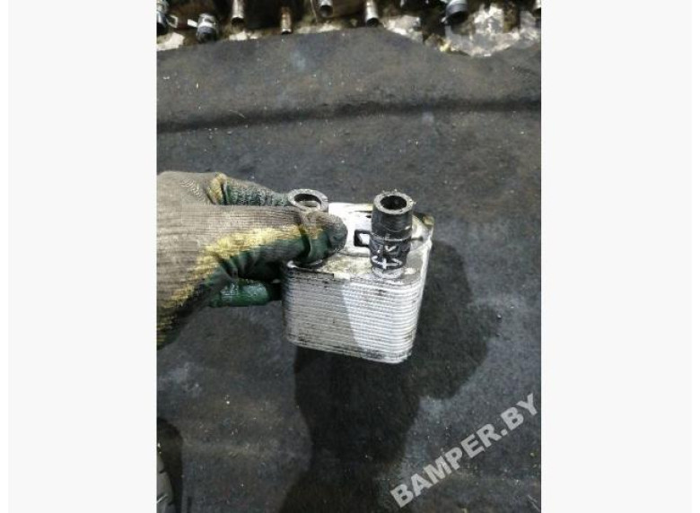 Теплообменник масляного фильтра к Volkswagen Passat, 2004г.