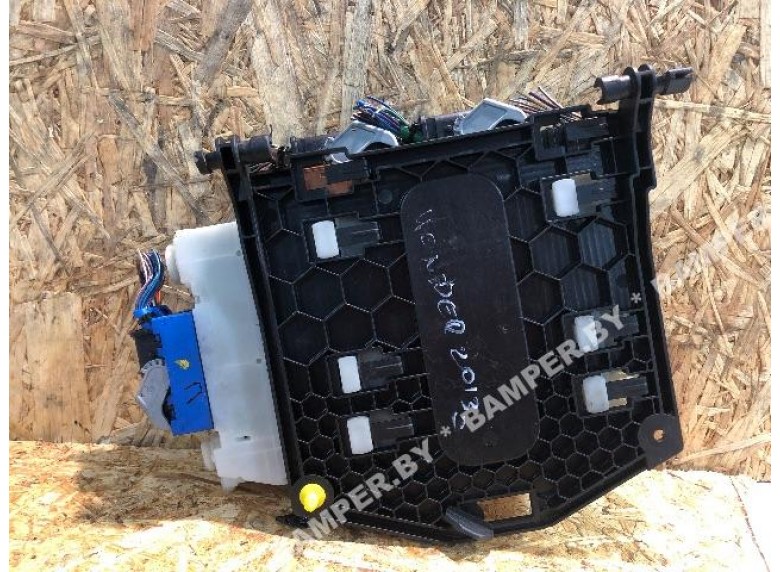 Блок предохранителей к Ford Mondeo