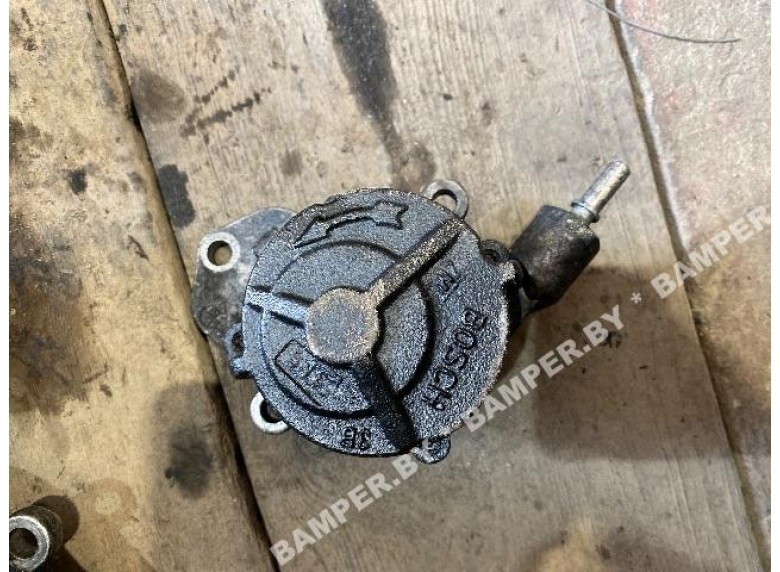 Насос вакуумный к Peugeot Partner