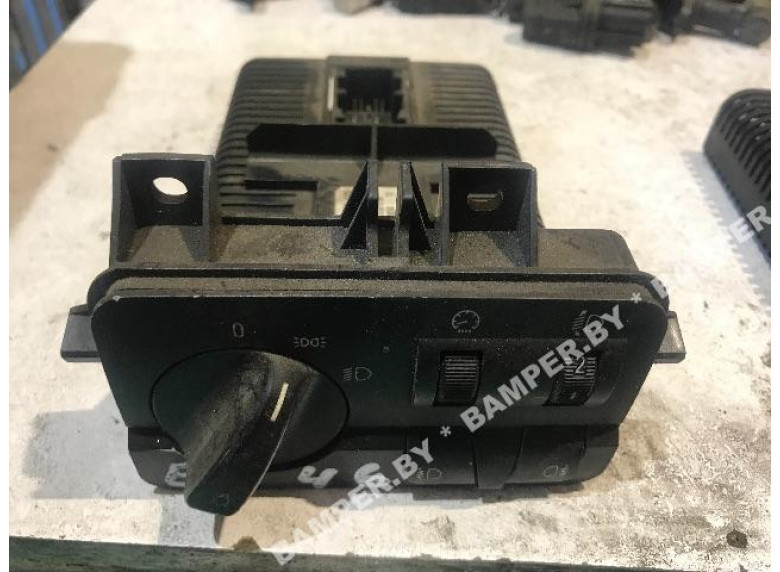 Переключатель света к BMW 3 E46, 2001г.