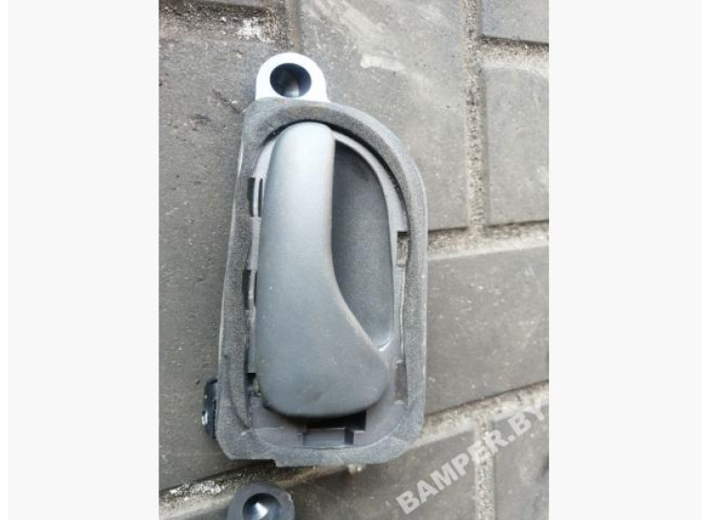 Ручка внутренняя передняя правая к Renault Safrane, 1999г.