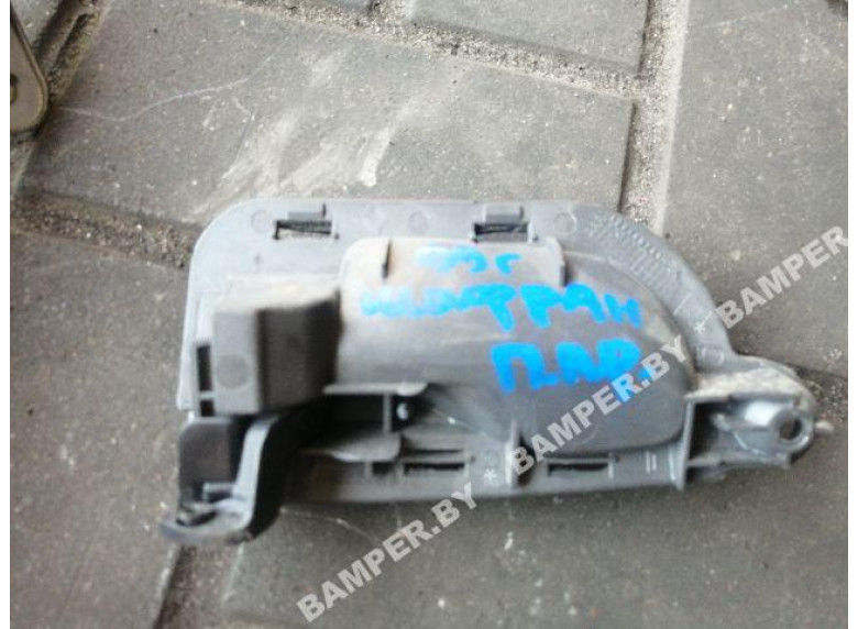 Ручка внутренняя передняя правая к Renault Safrane, 1999г.