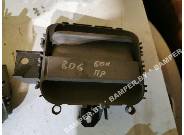 Ручка внутренняя задняя правая к Peugeot 806, 2001г.