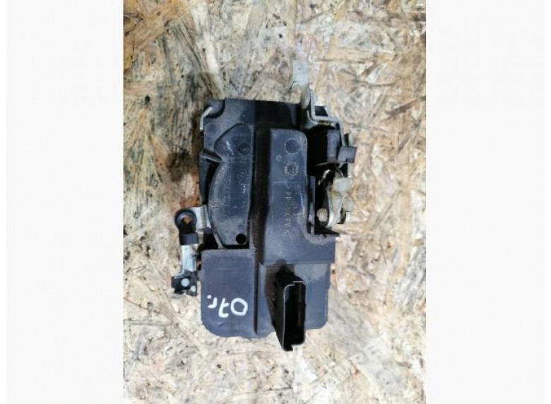 Замок двери передней левой к Citroen Berlingo