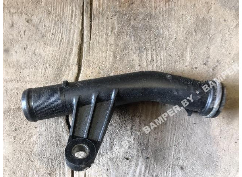 Трубка охлаждающей жидкости пластиковая к Renault Kangoo, 2001г.