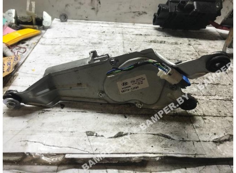 Моторчик заднего стеклоочистителя (дворника) к Hyundai i20