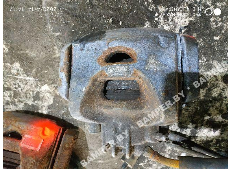 Суппорт передний правый к Citroen Berlingo, 2009г.