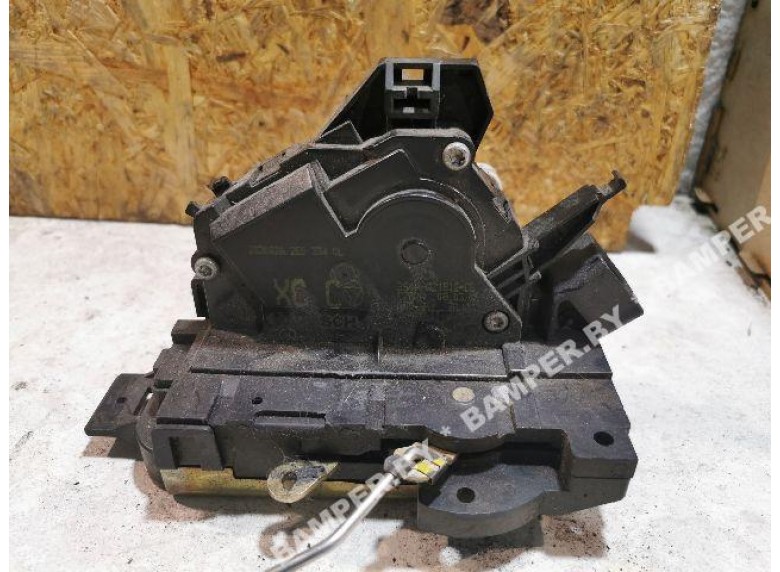 Замок двери передней правой к Ford Focus