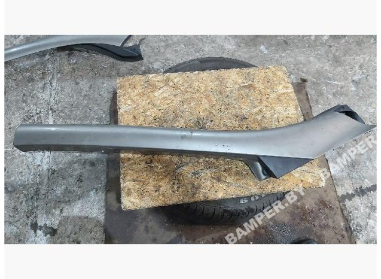 Молдинг (накладка кузовная) к Renault Scenic, 2010г.