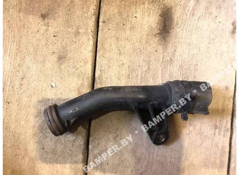 Трубка охлаждающей жидкости пластиковая к Renault Kangoo, 2001г.