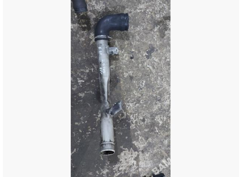 Патрубок интеркулера к BMW 5 E39