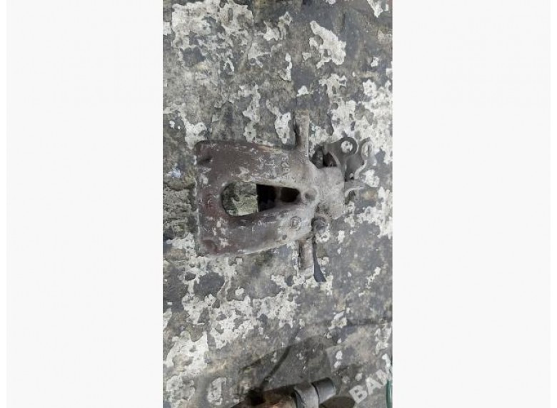 Суппорт задний правый к Alfa Romeo 159