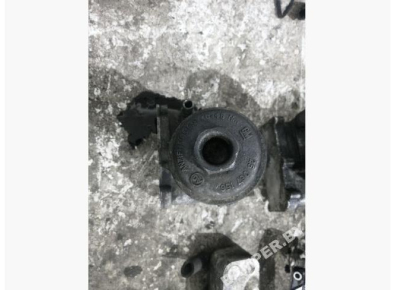 Теплообменник масляного фильтра к Opel Vectra, 1997г.