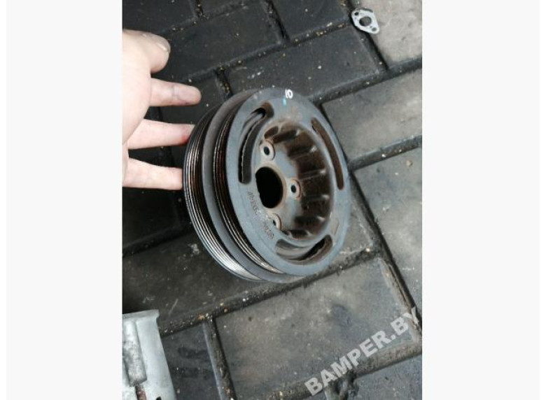 Шкив коленвала к Chrysler Voyager, 2003г.