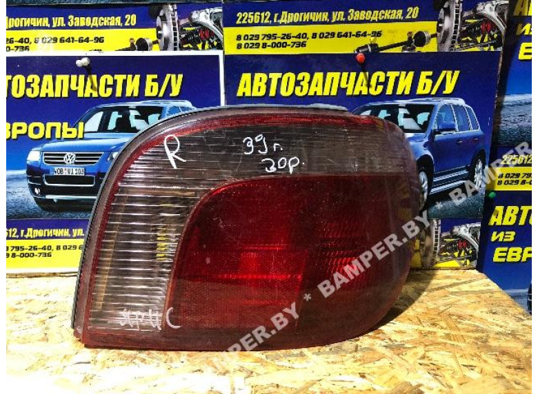 Фонарь задний правый к Toyota Yaris, 1999г.