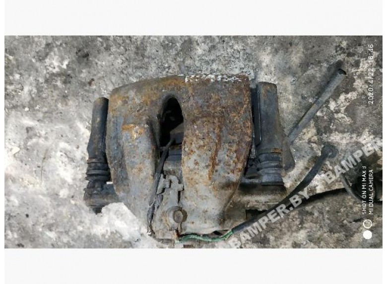 Суппорт передний правый к Peugeot 807