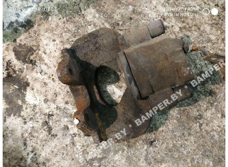 Суппорт передний правый к Volkswagen Transporter, 2005г.