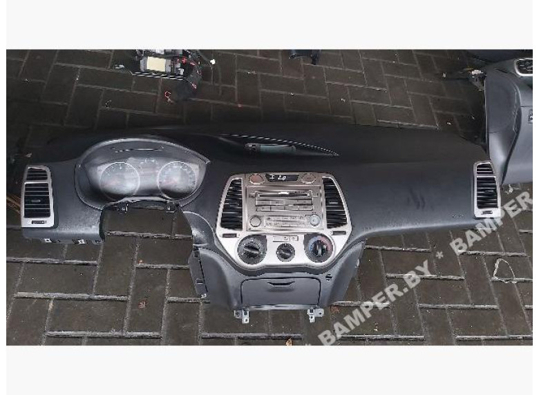 Панель передняя салона (торпедо) к Hyundai i20, 2009г.