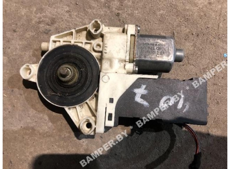 Моторчик стеклоподъемника передний правый к Peugeot 407