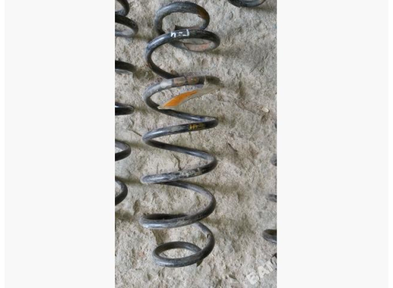 Пружина задняя к Volkswagen Golf, 2001г.