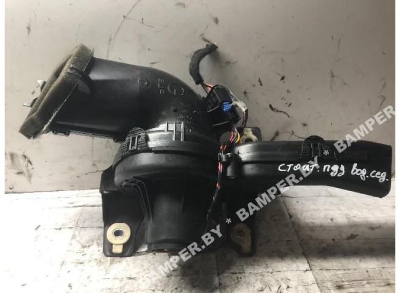 Моторчик печки к Peugeot 5008