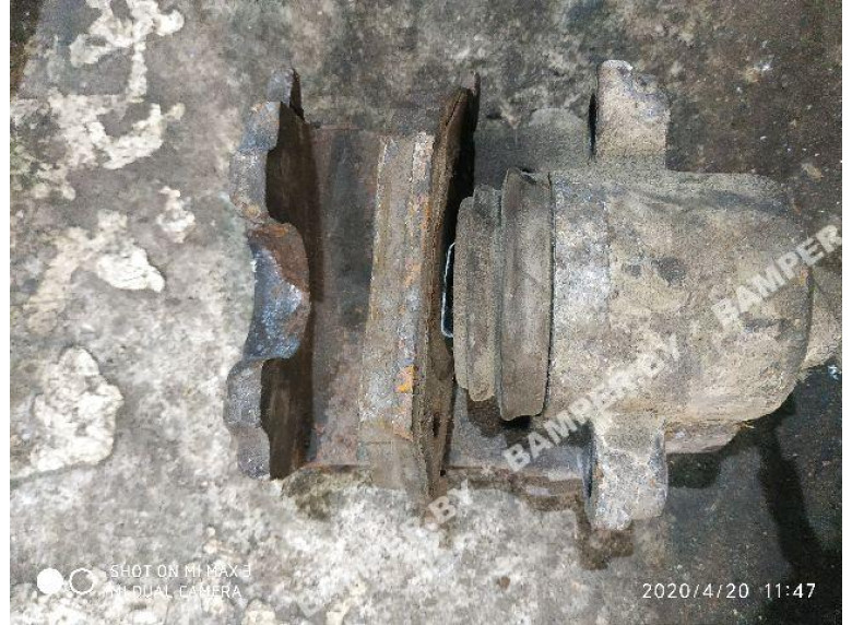 Суппорт передний правый к Volkswagen Golf, 1999г.