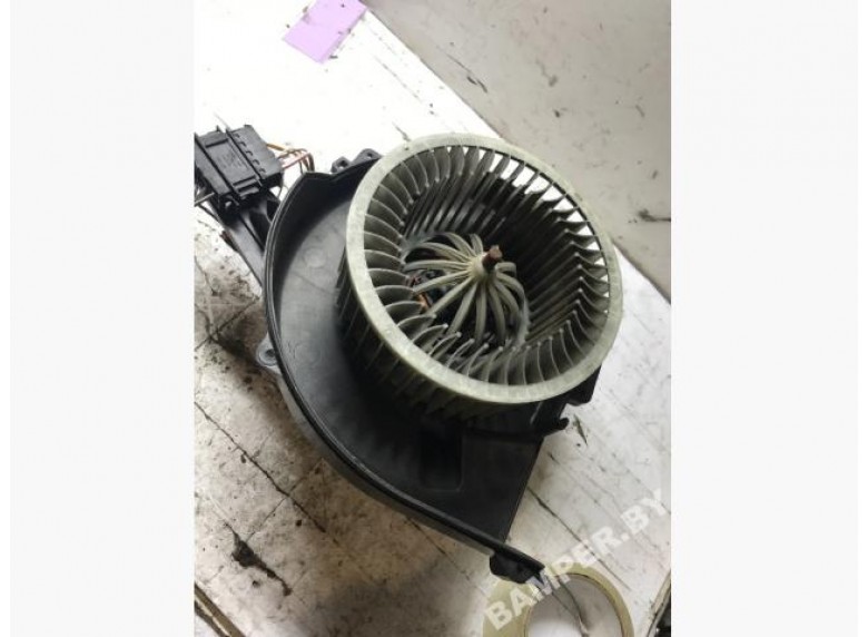 Моторчик печки к Volkswagen Fox