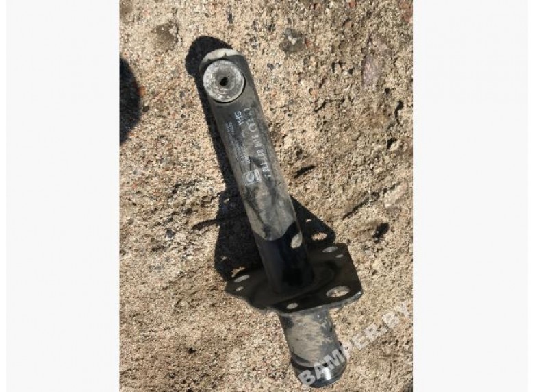 Кронштейн крепления бампера переднего к Audi A4