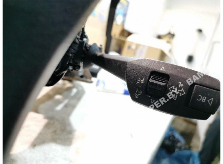 Переключатель подрулевой (стрекоза) к BMW 1 E87/E81/E82/E88