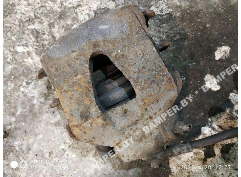 Суппорт передний правый к Skoda Octavia, 1999г.