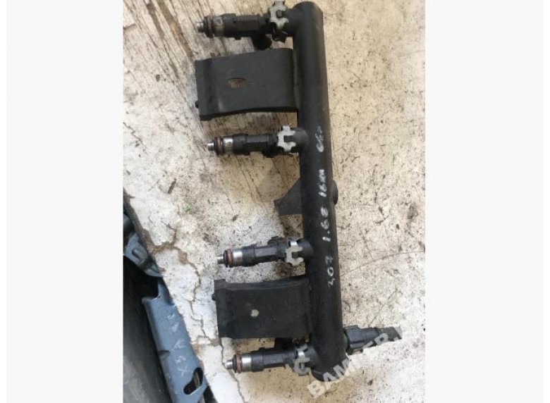 Топливная рампа к Peugeot 307