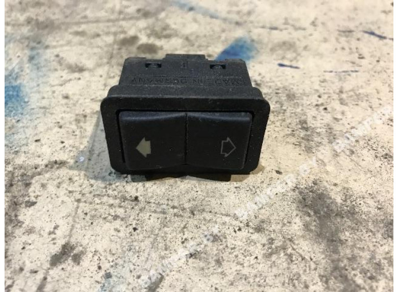 Кнопка стеклоподъемника к BMW 5 E39