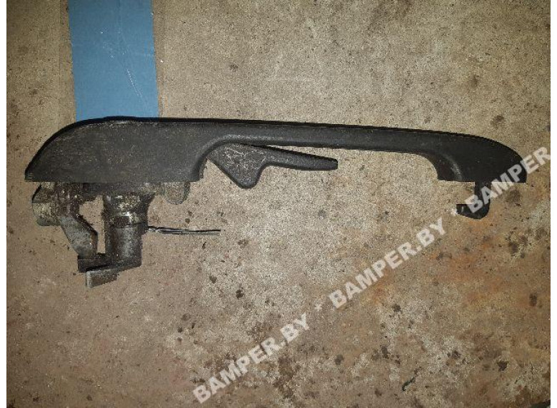 Ручка наружная передняя правая к Volkswagen Golf, 1990г.