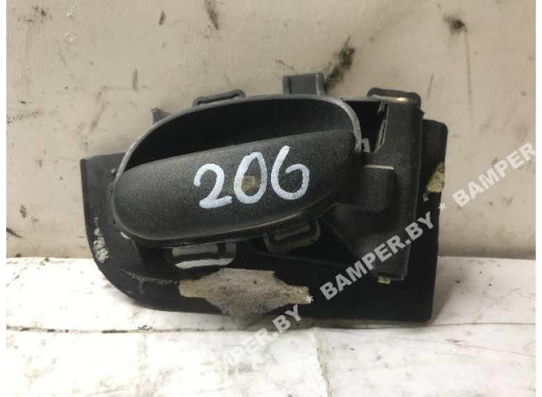 Ручка внутренняя передняя правая к Peugeot 206, 2003г.