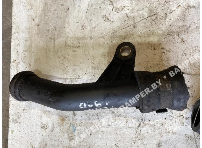 Трубка охлаждающей жидкости пластиковая к Renault Laguna, 1998г.