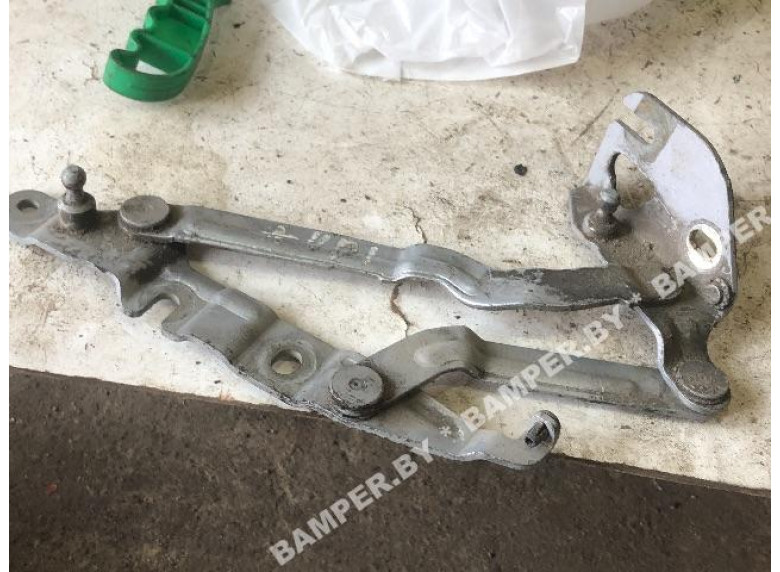 Петля крышки багажника к Audi A6, 2004г.