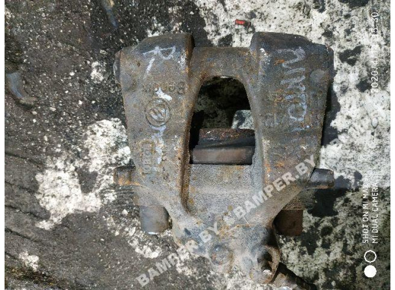 Суппорт передний правый к Fiat Punto