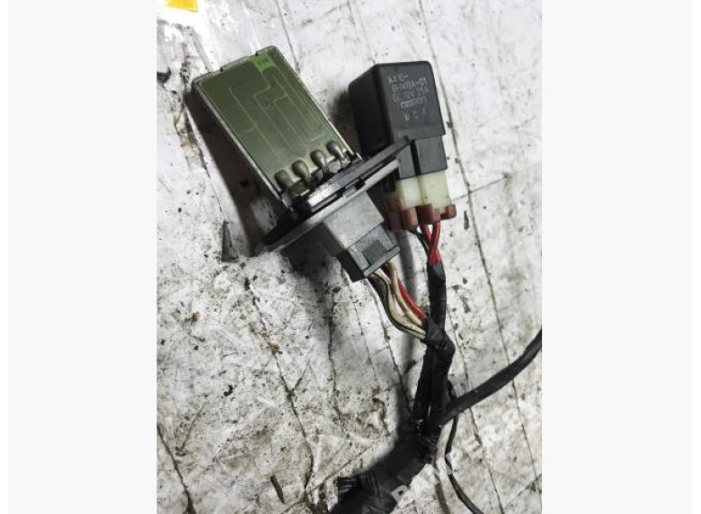 Сопротивление печки к Hyundai Elantra