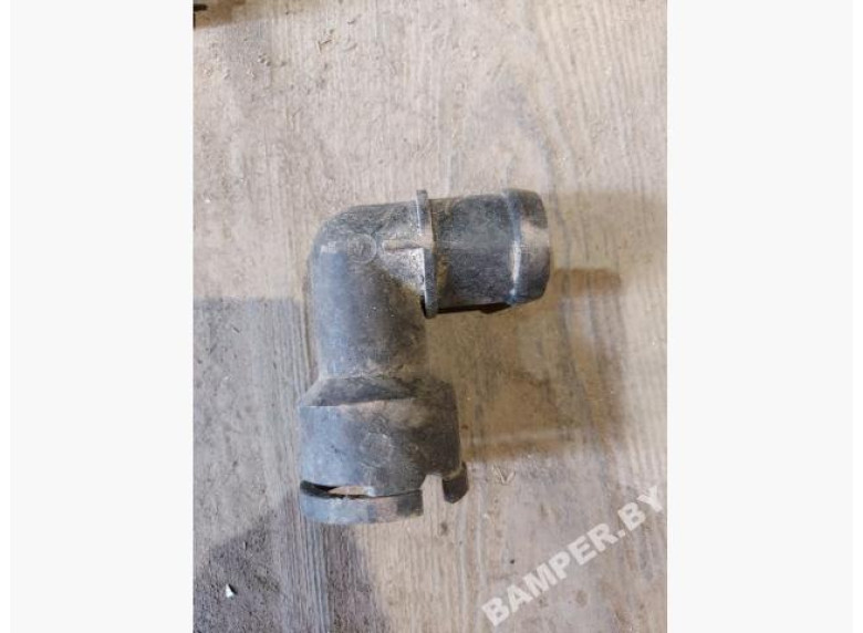 Корпус термостата к Volkswagen Passat, 1995г.